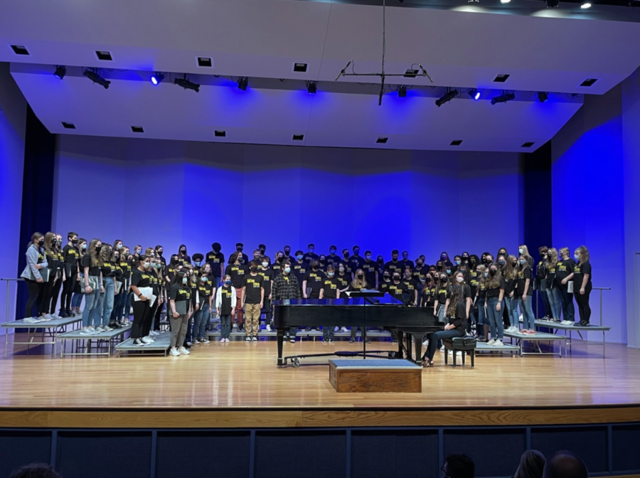 Honor Choir students perform at Greaves Hall. 