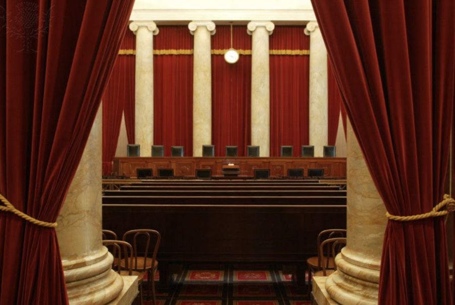 Image of a court room. 