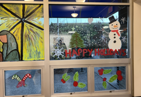 Paint the Town: HHS Art club paints holiday scenes