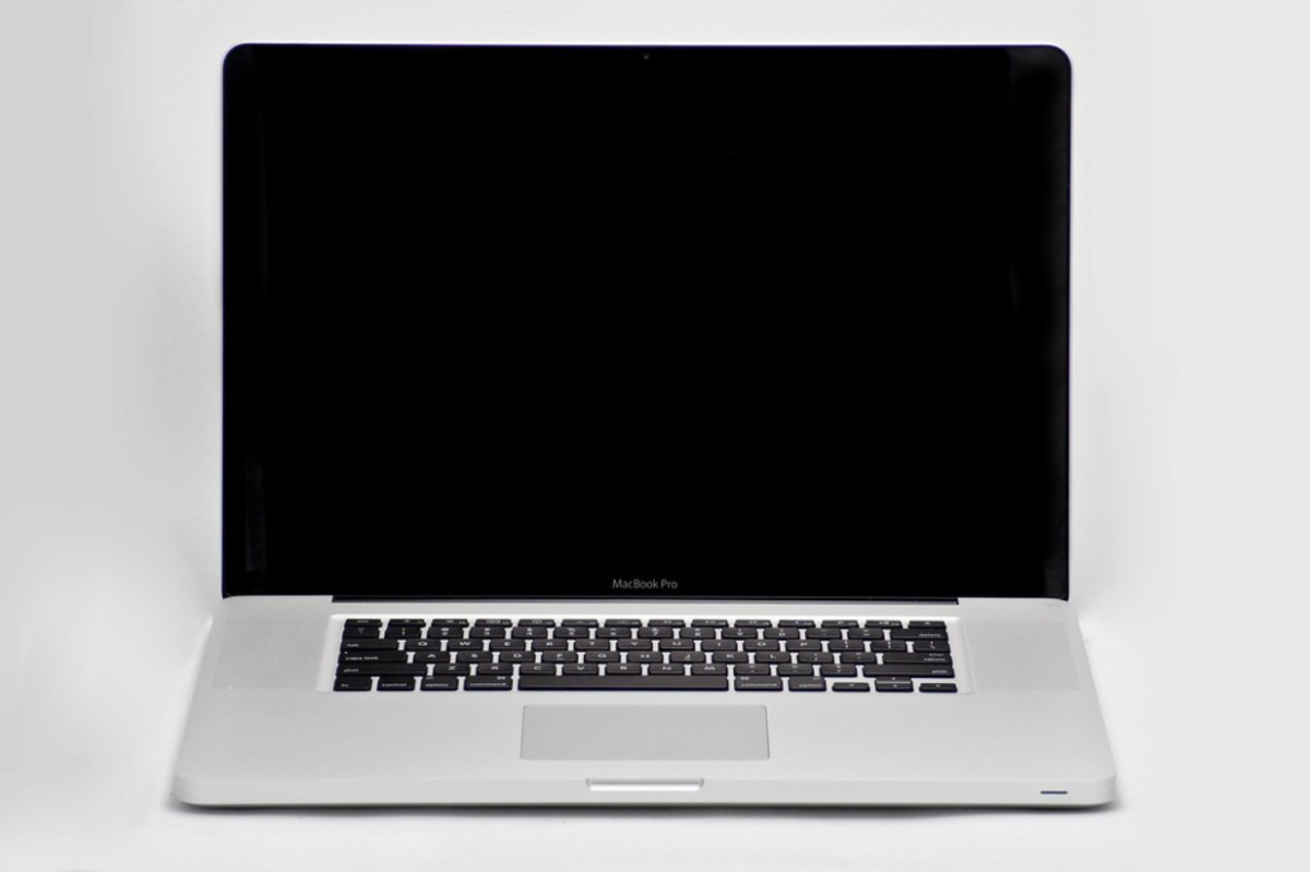 An image of a MacBook, Creative Commons licenses