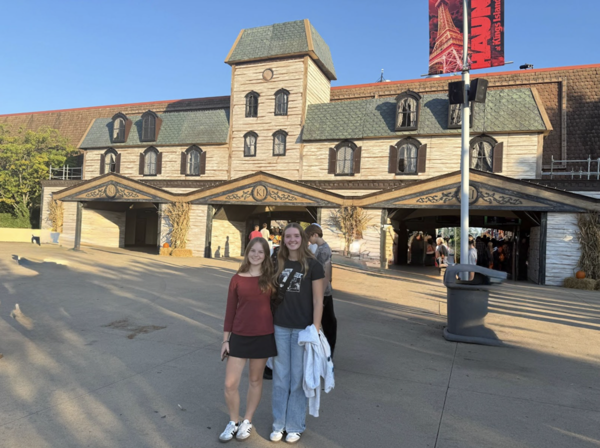 Natalie Abdon and Stella Taylor visit Kings Island Haunt (photo by Juli Abdon)